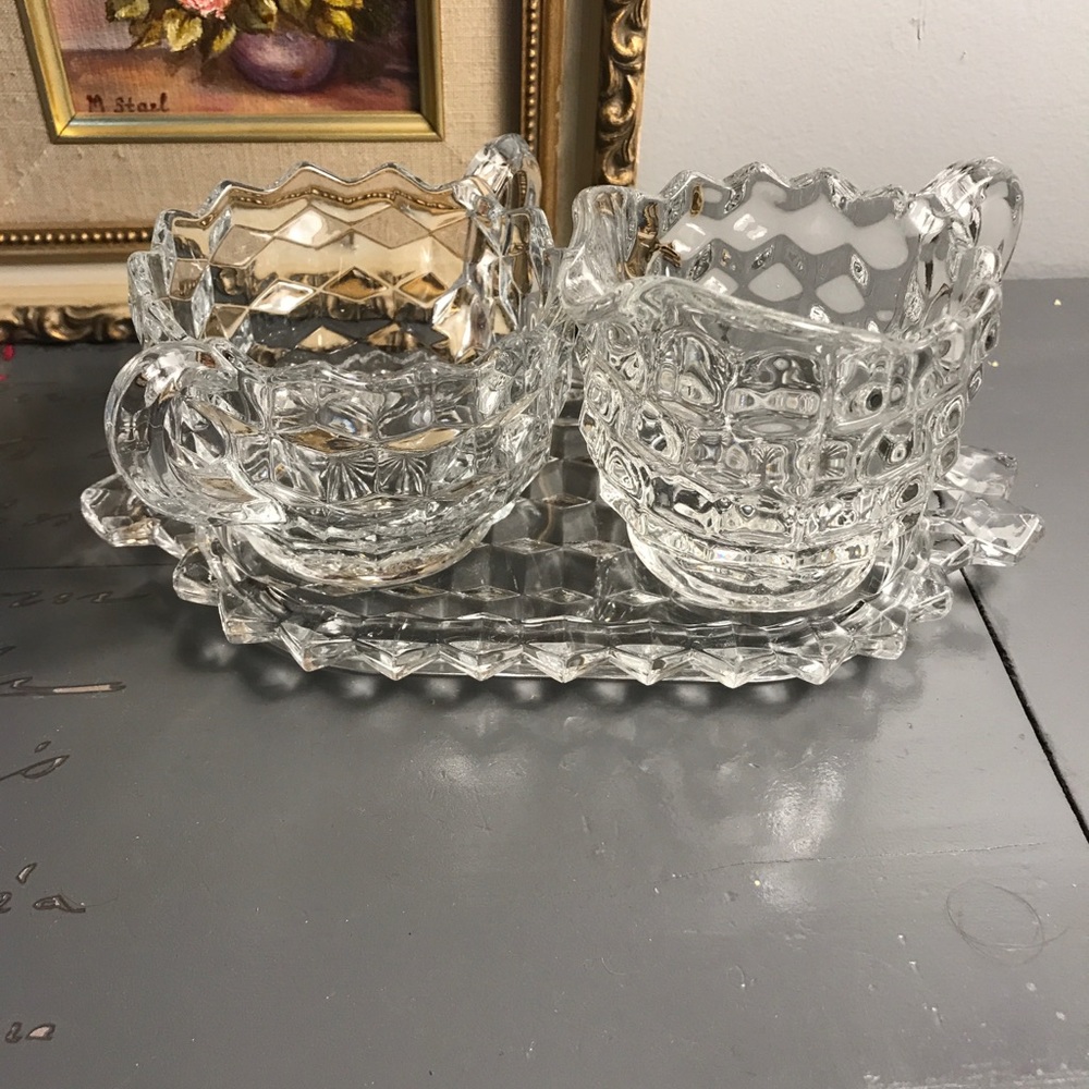 🍶Pretty Fostoria Creamer , Sugar, and Tray Set